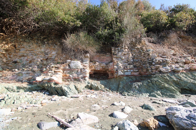 Skopelos Ancient Selinus Skopelos Roman Bath Skopelos Selinounda Skopelos ancient towns History of Skopelos Skopelos Loutraki Greece Σκόπελος Αρχαία Σελινούς, Ρωμαϊκά Λουτρά, Σελινούντα, Ελληνικά Αρχαιολογικά Μουσεία, Αρχαίες Πόλεις Ιστορία, Λουτράκι