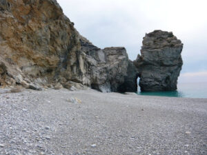 Σκόπελος Σάρρες Παραλία, Παραλίες Παραλίες Προσβάσιμες Με Σκάφος, Σάρες, Σάρρες Παραλίες Σκοπέλου, Σπηλιές, Φωτογραφίες