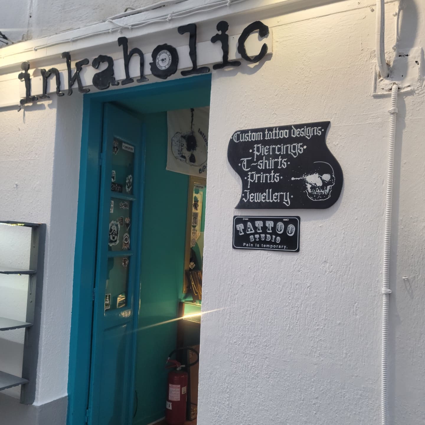 Inkaholic Tattoo –  Τατουάζ