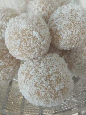 Skopelos Nisiotissa Glossa Local Products