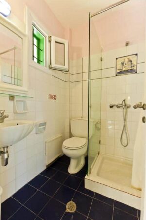 Aretousa Studios & Apartments