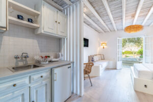 Skopelos Evlavia Studios And Villas