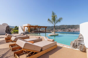 Skopelos Evlavia Studios And Villas