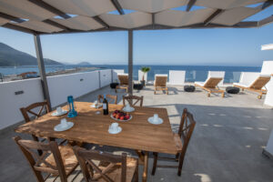 Σκόπελος Φλοίσβος Διαμερίσματα, Φλοίσβος Παραθαλάσσια Διαμερίσματα, Διαμερίσματα Στούντιος Λουτράκι, Γλώσσα, Σποραδες