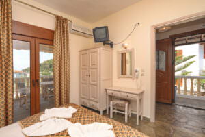 Niki Studios Apartments Skopelos Accommodation Panormos