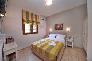 Niki Studios Apartments Skopelos Accommodation Panormos