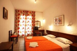 Σκόπελος Ξενοδοχείο Απέριττον, Ξενοδοχεία, Απέριττον. Ξενοδοχείο Απέριττον Χώρα, Λιμάνι