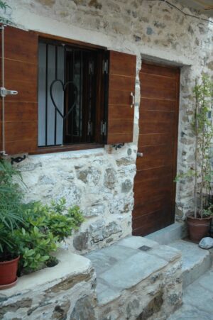 Skopelos Julia Demiliano