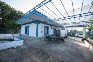 Skopelos Blue Horizon Home Glossa