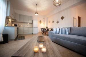 Skopelos Blue Horizon Home Glossa