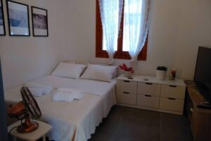 Skopelos Chora Apartment