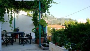 Spring Bliss Garden House