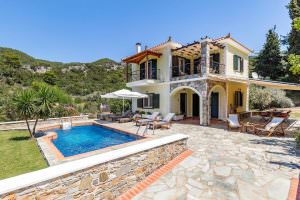 Skopelos Pool Vila Geraki