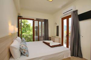 Aktaion Guest Rooms